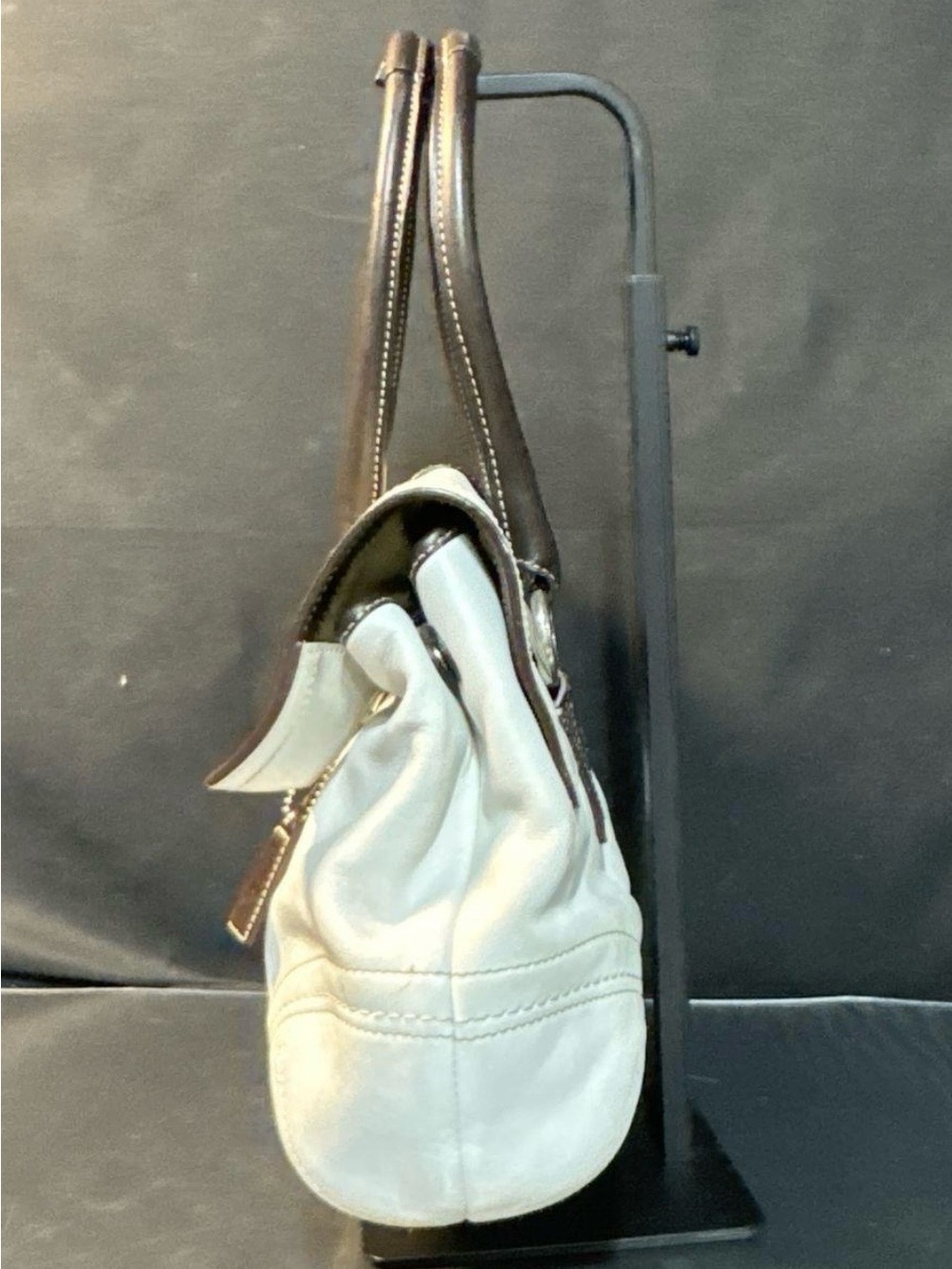 Coach White Brown Leather 2000s Hamptons Buckle Satch… - Gem